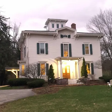 Antique Mansion B & B-3
